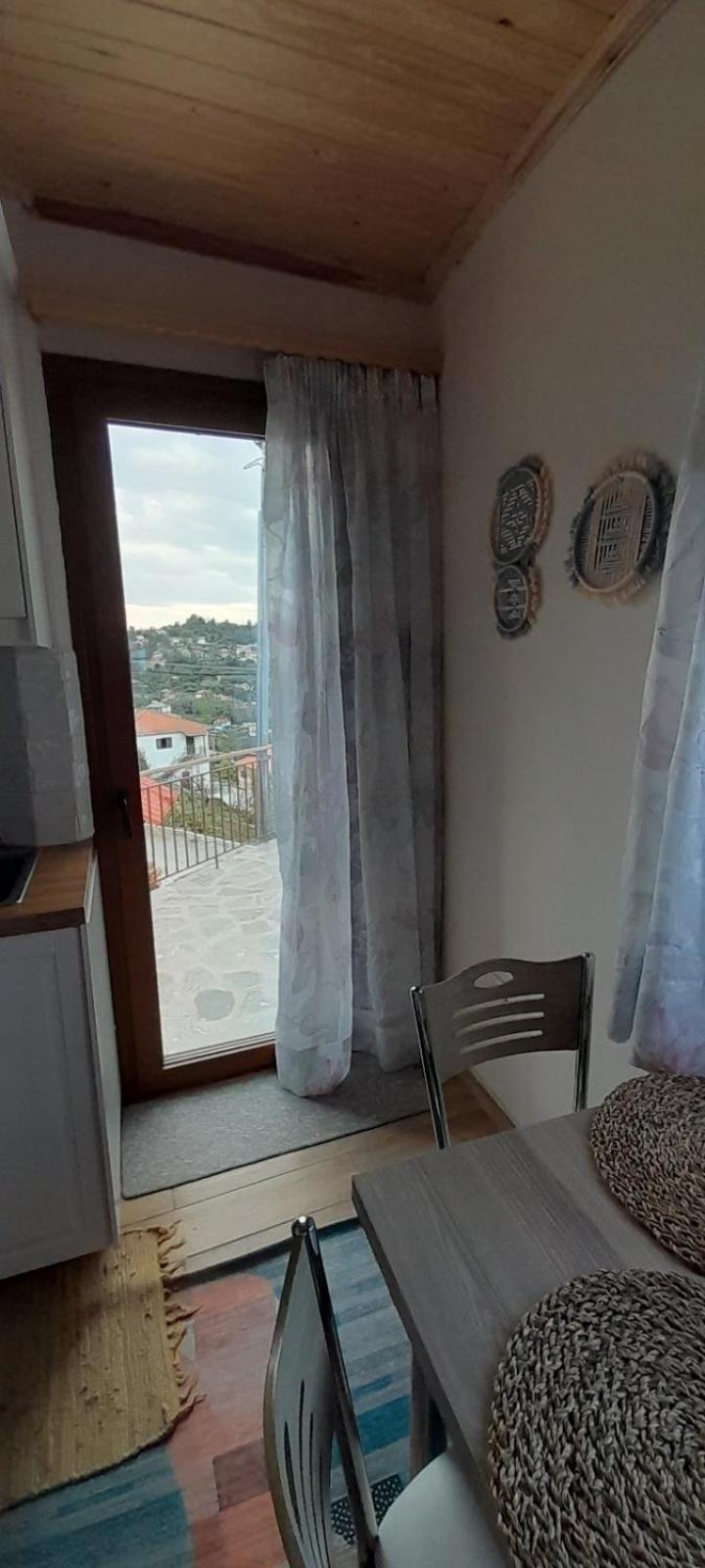Point Of View 2 Apartment *